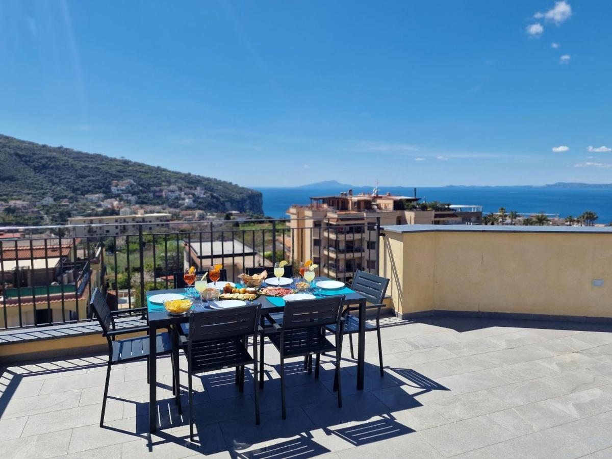 Savarese Luxury Palace Apartman Vico Equense Kültér fotó