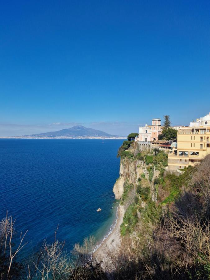 Savarese Luxury Palace Apartman Vico Equense Kültér fotó