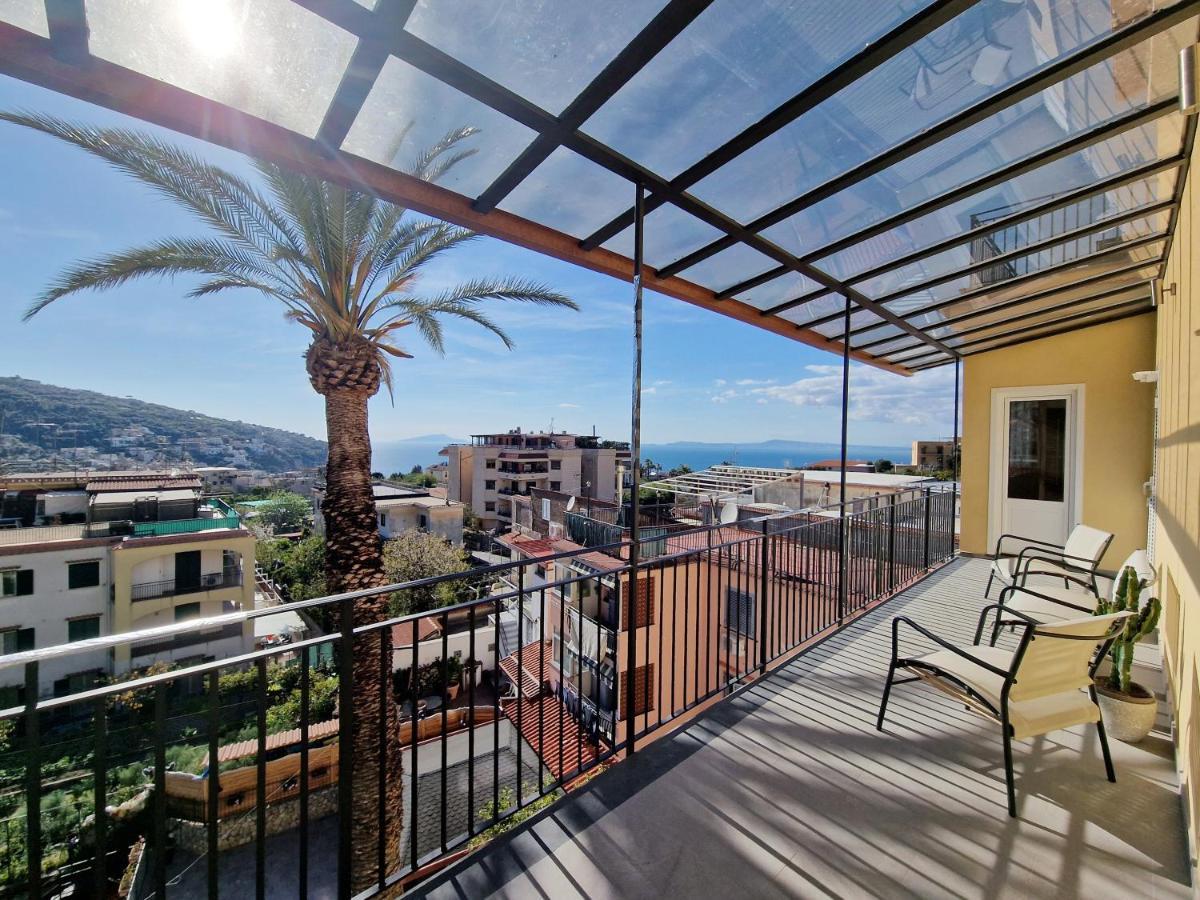 Savarese Luxury Palace Apartman Vico Equense Kültér fotó
