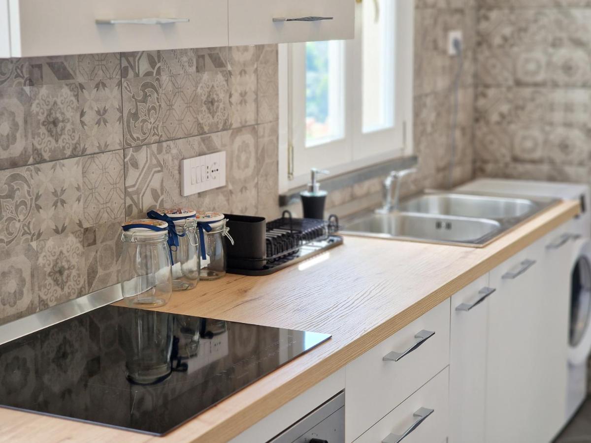 Savarese Luxury Palace Apartman Vico Equense Kültér fotó