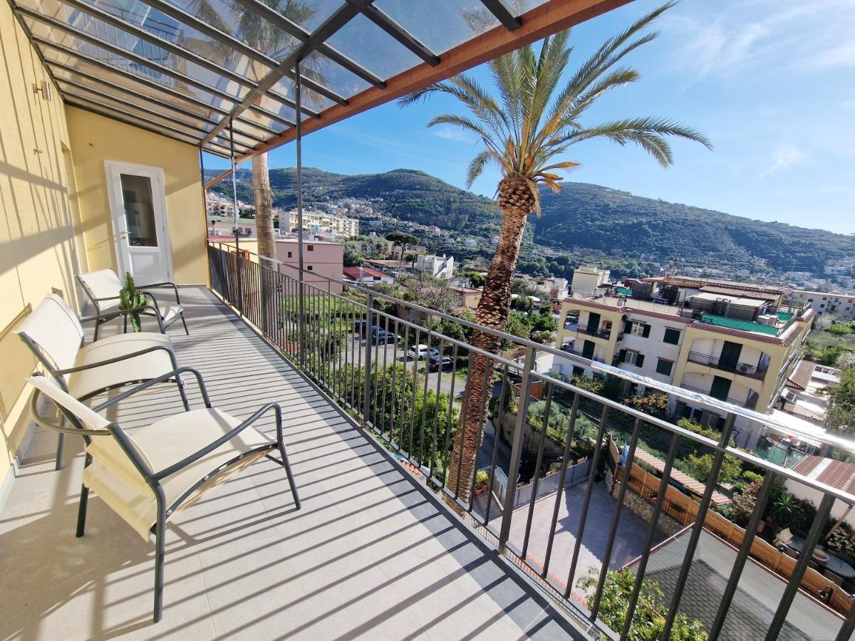 Savarese Luxury Palace Apartman Vico Equense Kültér fotó
